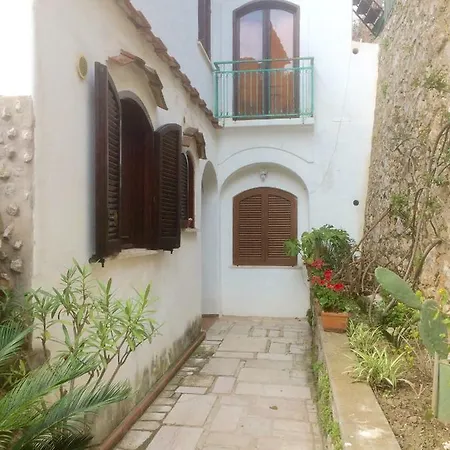 Casa Matromania * Capri